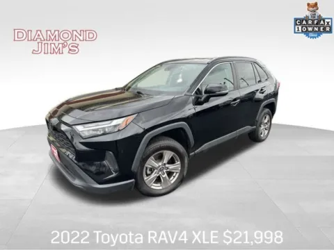 Black 2022 Toyota RAV4 XLE for sale in Milwaukee, WI
