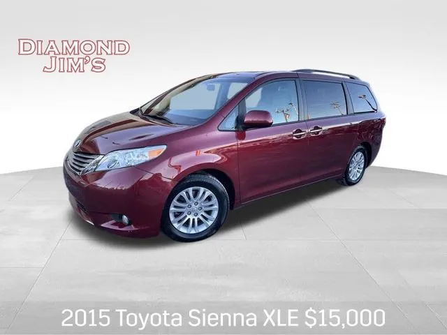 Red 2015 Toyota Sienna XLE for sale in Milwaukee, WI