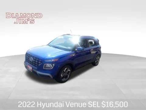 Blue 2022 Hyundai Venue SEL for sale in Milwaukee, WI