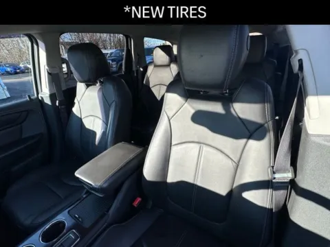 Photos of 2015 Chevrolet Traverse 2LT for sale in Milwaukee, WI at Diamond Jim Motor Cars