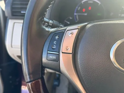 More photos of 2013 Lexus RX 450h at Diamond Jim Motor Cars, WI