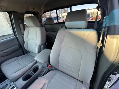 Photos of 2008 Nissan Frontier SE for sale in Milwaukee, WI at Diamond Jim Motor Cars