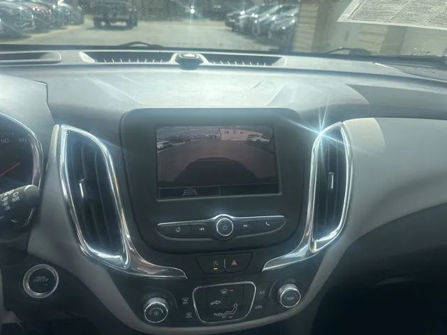 2023 Chevrolet Equinox LS - Photo 10