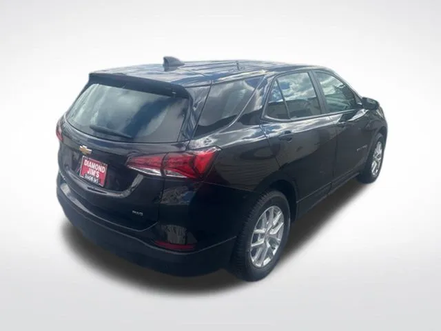2023 Chevrolet Equinox LS - Photo 17