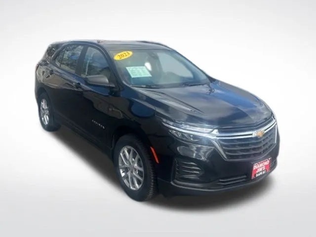 2023 Chevrolet Equinox LS - Photo 22