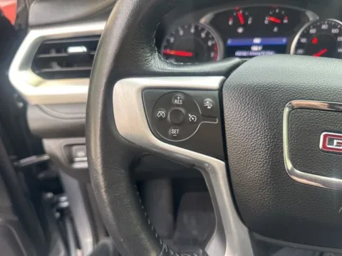 Another view of 2022 GMC Acadia SLT for sale in Milwaukee, WI at Diamond Jim's Motor Cars