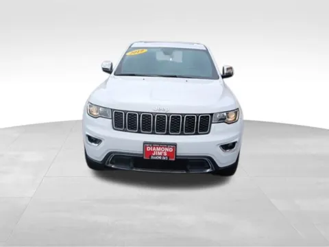 Photos of 2019 Jeep Grand Cherokee Limited for sale in Milwaukee, WI at Diamond Jim Motor Cars