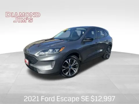 Gray 2021 Ford Escape SE for sale in Milwaukee, WI