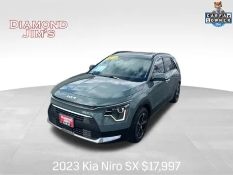Green 2023 Kia Niro SX for sale in Milwaukee, WI