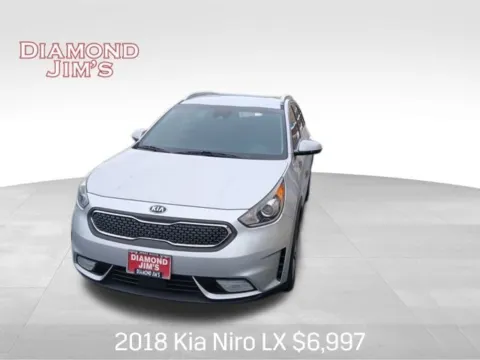 Silver 2018 Kia Niro LX for sale in Milwaukee, WI