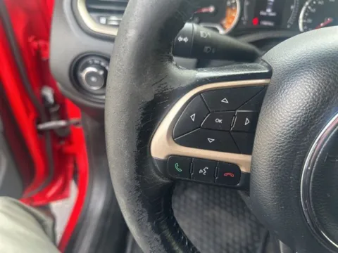 More photos of 2017 Jeep Renegade Latitude at Diamond Jim's Motor Cars, WI