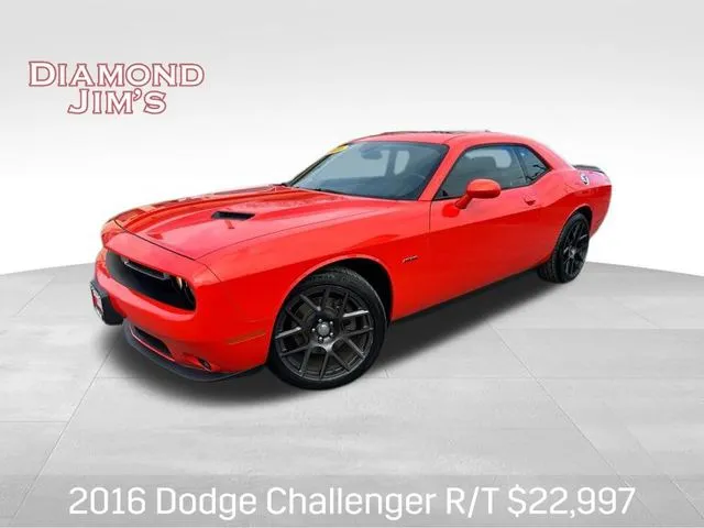 Orange 2016 Dodge Challenger R/T for sale in Milwaukee, WI
