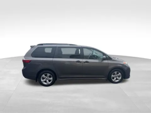 Photos of 2020 Toyota Sienna L for sale in Milwaukee, WI at Diamond Jim's Motor Cars