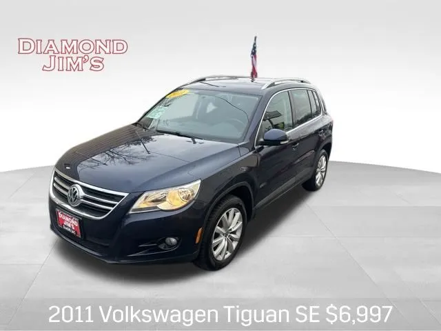 Blue 2011 Volkswagen Tiguan SE for sale in Milwaukee, WI