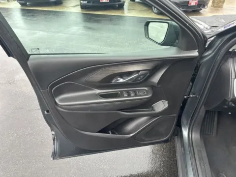 More photos of 2018 GMC Terrain SLT at Diamond Jim's Motor Cars, WI