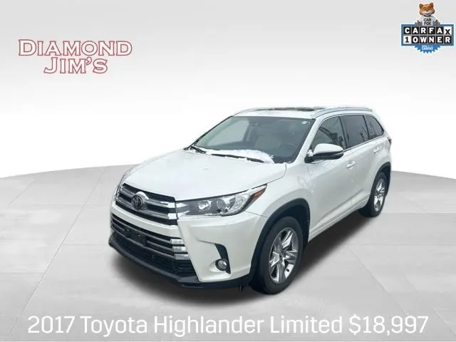 White 2017 Toyota Highlander Limited for sale in Milwaukee, WI