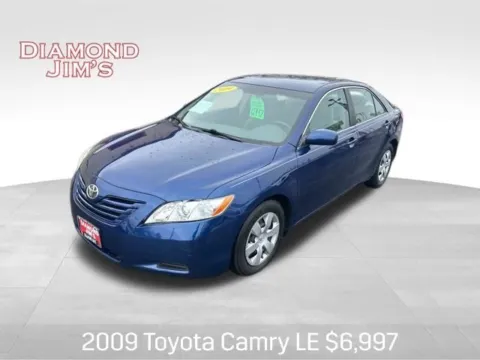 Black 2009 Toyota Camry LE for sale in Milwaukee, WI