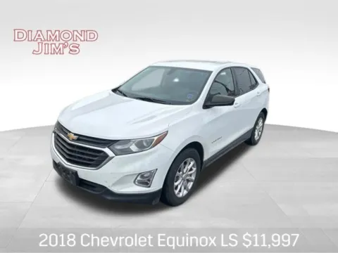 White 2018 Chevrolet Equinox LS for sale in Milwaukee, WI