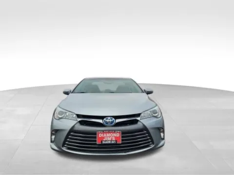 Photos of 2015 Toyota Camry Hybrid SE for sale in Milwaukee, WI at Diamond Jim's Motor Cars