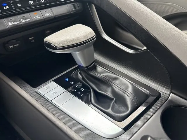 Hyundai Elantra photo 30