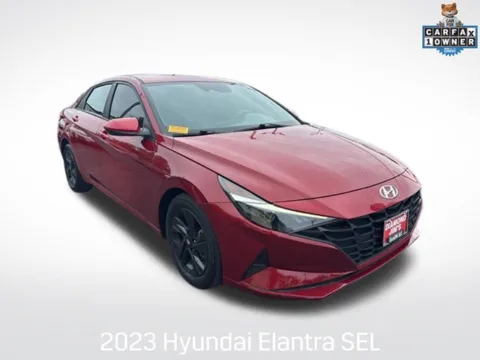 Red 2023 Hyundai Elantra SEL for sale in Milwaukee, WI