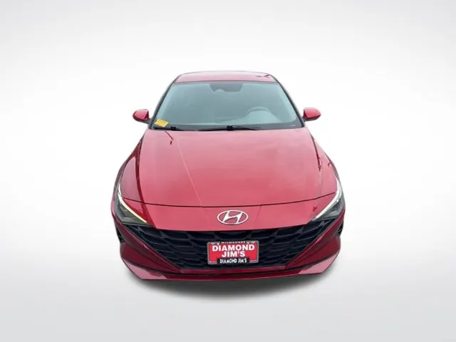 Hyundai Elantra photo 8