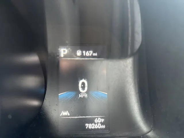 Hyundai Elantra photo 24