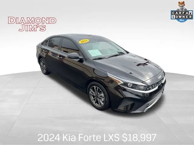 2024 Kia Forte LXS AT's photo