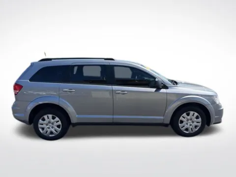 Photos of 2020 Dodge Journey SE for sale in Milwaukee, WI at Diamond Jim's Motor Cars