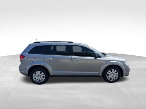 Photos of 2020 Dodge Journey SE for sale in Milwaukee, WI at Diamond Jim's Motor Cars