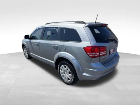 More photos of 2020 Dodge Journey SE at Diamond Jim's Motor Cars, WI