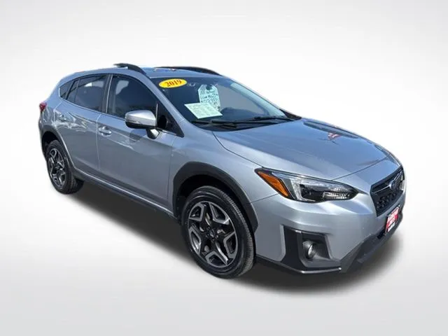 Silver 2019 Subaru Crosstrek 2.0i Limited for sale in Milwaukee, WI