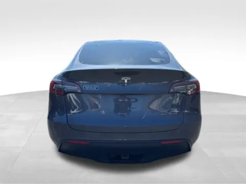 More photos of 2020 Tesla Model Y Long Range at Diamond Jim's Motor Cars, WI