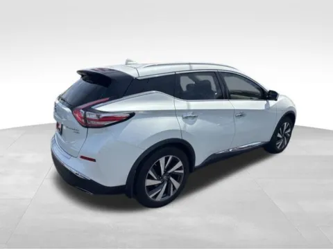 Another view of 2018 Nissan Murano Platinum for sale in Milwaukee, WI at Diamond Jim's Motor Cars