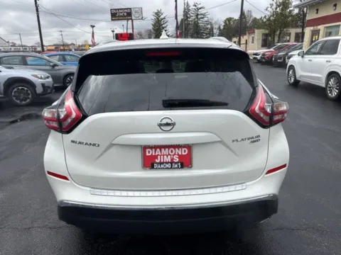 Another view of 2018 Nissan Murano Platinum for sale in Milwaukee, WI at Diamond Jim's Motor Cars