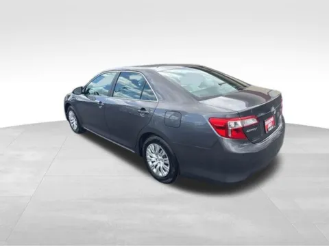 More photos of 2014 Toyota Camry LE at Diamond Jim's Motor Cars, WI