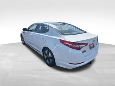 More photos of 2013 Kia Optima Hybrid EX at Diamond Jim's Motor Cars, WI