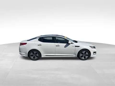 Photos of 2013 Kia Optima Hybrid EX for sale in Milwaukee, WI at Diamond Jim's Motor Cars