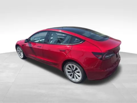 More photos of 2022 Tesla Model 3 Long Range at Diamond Jim's Motor Cars, WI