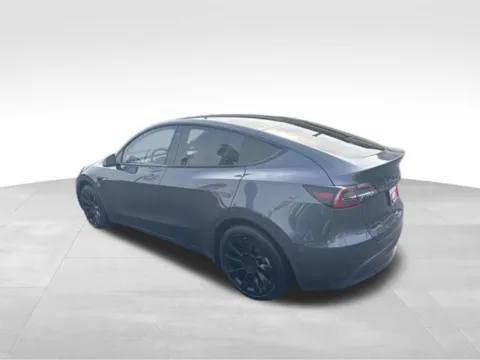 More photos of 2021 Tesla Model Y Long Range at Diamond Jim's Motor Cars, WI