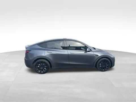 Photos of 2021 Tesla Model Y Long Range for sale in Milwaukee, WI at Diamond Jim's Motor Cars