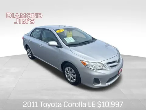 Silver 2011 Toyota Corolla LE for sale in Milwaukee, WI