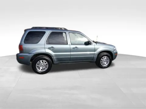 More photos of 2006 Mercury Mariner Luxury at Diamond Jim's Motor Cars, WI
