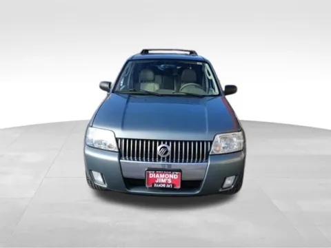 Photos of 2006 Mercury Mariner Luxury for sale in Milwaukee, WI at Diamond Jim's Motor Cars