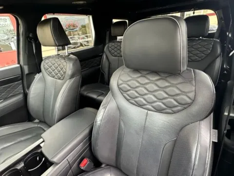 Photos of 2021 Hyundai Palisade Calligraphy for sale in Milwaukee, WI at Diamond Jim's Motor Cars