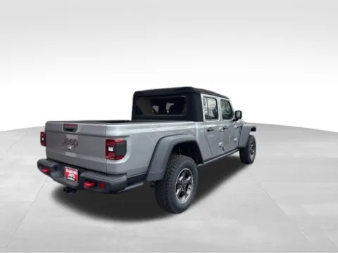 More photos of 2020 Jeep Gladiator Rubicon at Diamond Jim's Motor Cars, WI