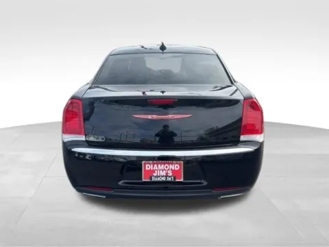 More photos of 2018 Chrysler 300 Limited at Diamond Jim's Motor Cars, WI