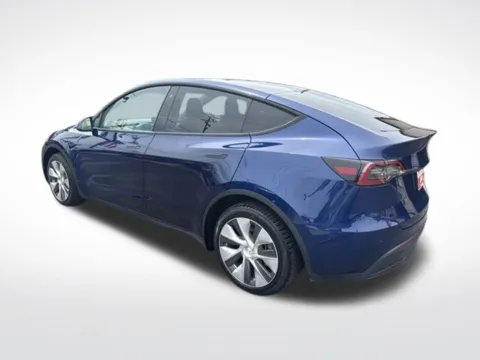 More photos of 2021 Tesla Model Y Long Range at Diamond Jim's Motor Cars, WI