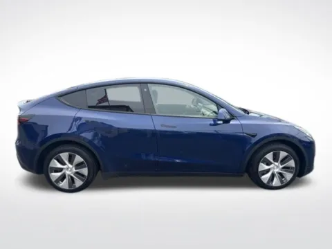 Photos of 2021 Tesla Model Y Long Range for sale in Milwaukee, WI at Diamond Jim's Motor Cars