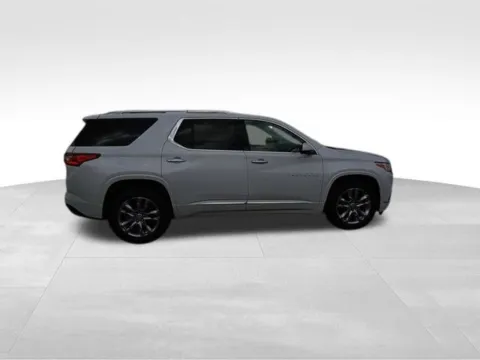 More photos of 2019 Chevrolet Traverse High Country at Diamond Jim's Motor Cars, WI